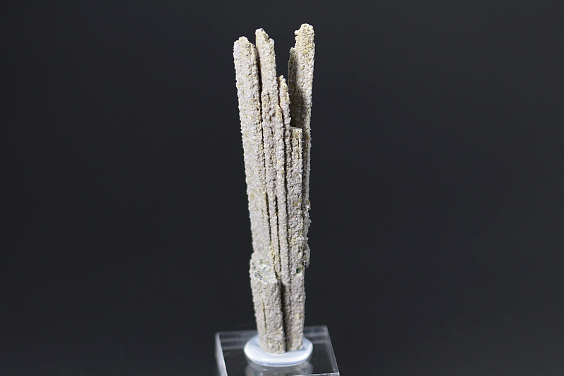 Quartz ps. Aegirine (Quebec)